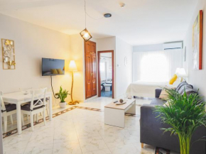 Cubo's Las Palmeras Urban Room 204